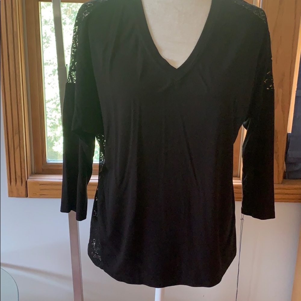 Cache black top with sheer lace back - Picture 3 of 8